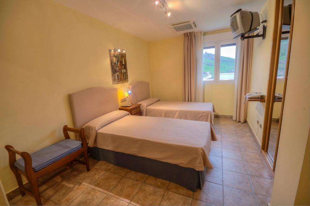 Hostal Jai Alai Leitza  Bilik gambar